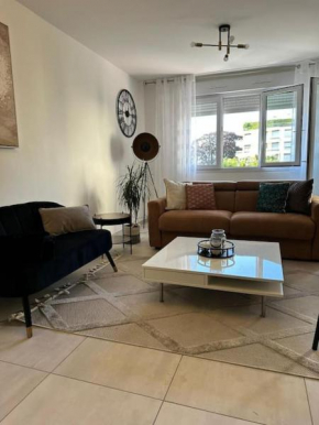 Spacieux Appartement de 73 m2 en plein centre-ville d'Evian avec 2 chambres